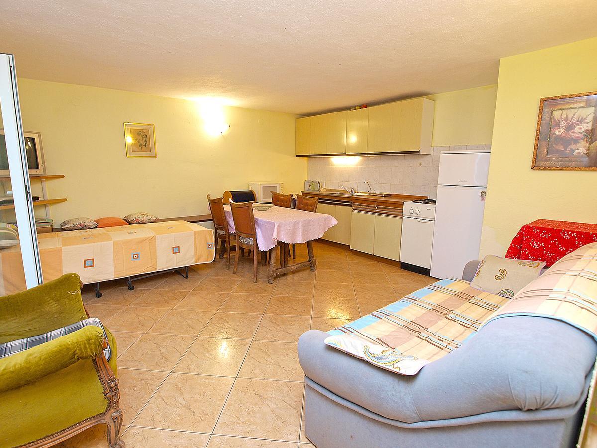 Appartement Milica 56 *
